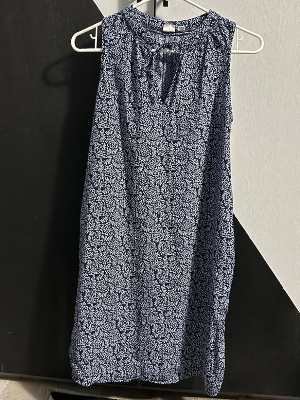 GAP‎ Navy/Light Blue Floral Sleeveless Keyhole Neckline Summer Dress Women's XS